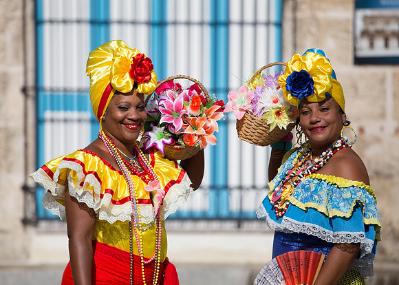 Traditional Damas
