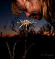 1997-0008A_250609_DVT_Zdenka_smelling the flower